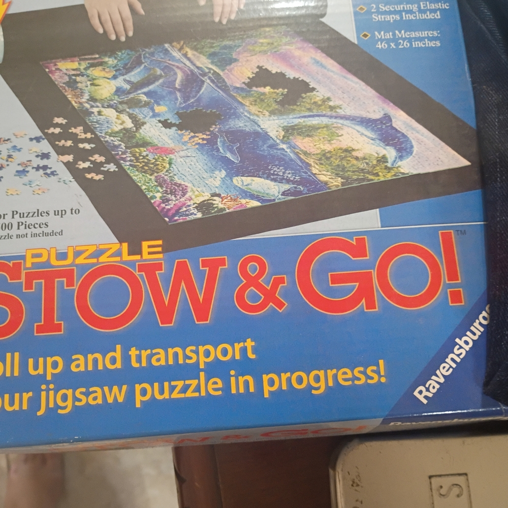 Ravensburger Puzzle Stow & Go! - Red and Blue